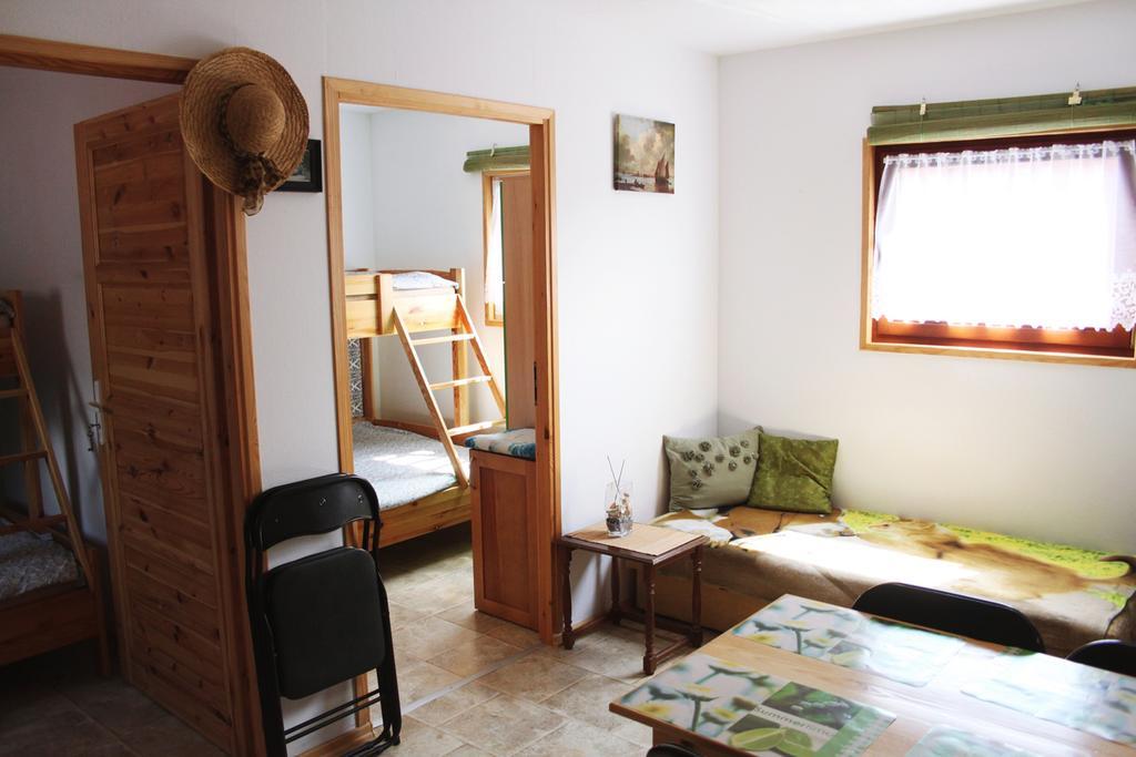 ルシノボ Kwiatu Paprociヴィラ 部屋 写真